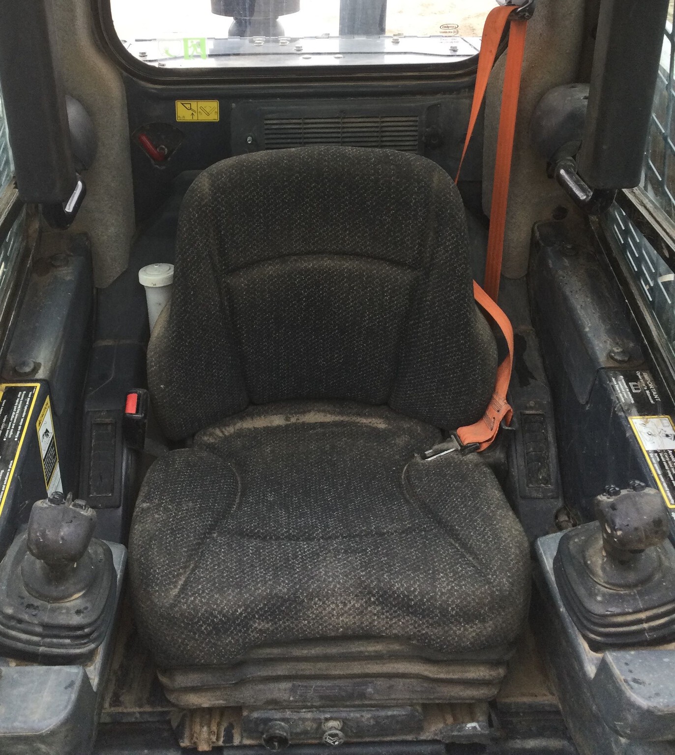 2020 John Deere 332G Image 9