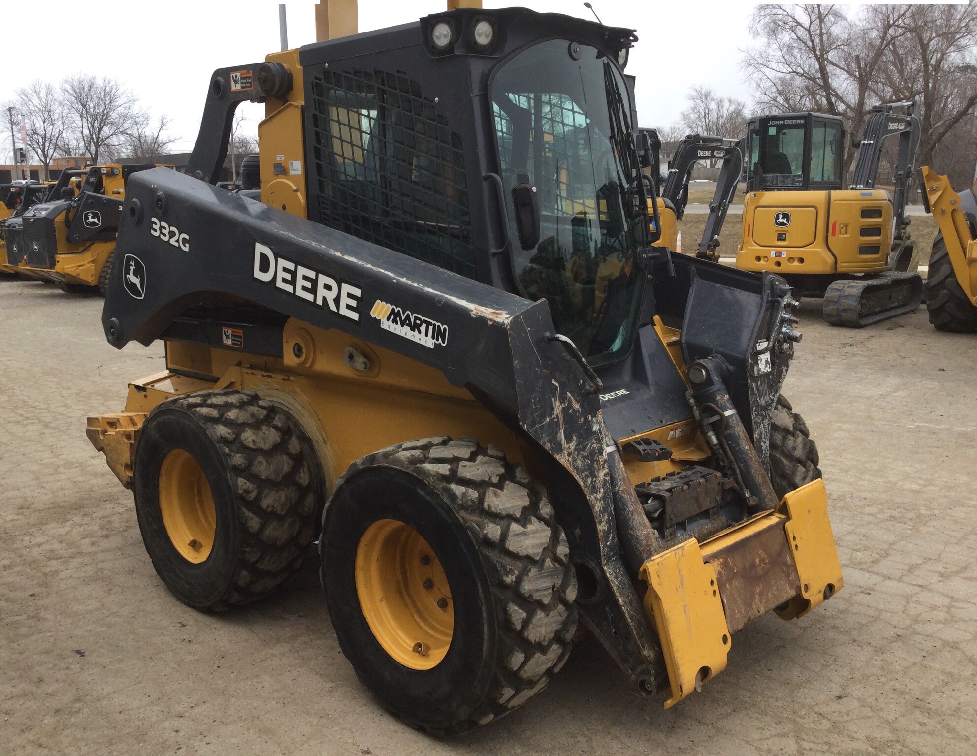 2020 John Deere 332G Image 3