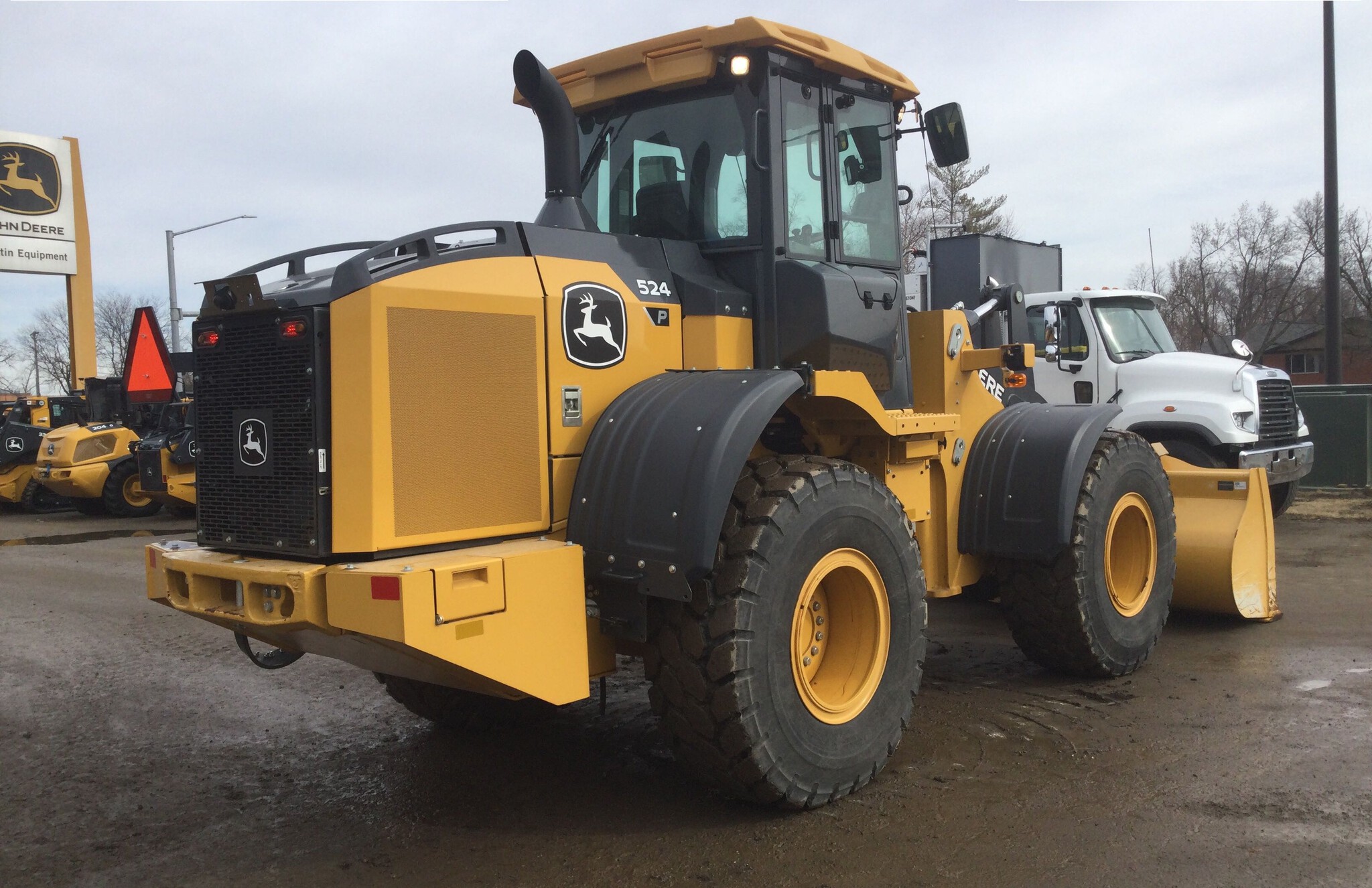 2022 John Deere 524 P Image 7