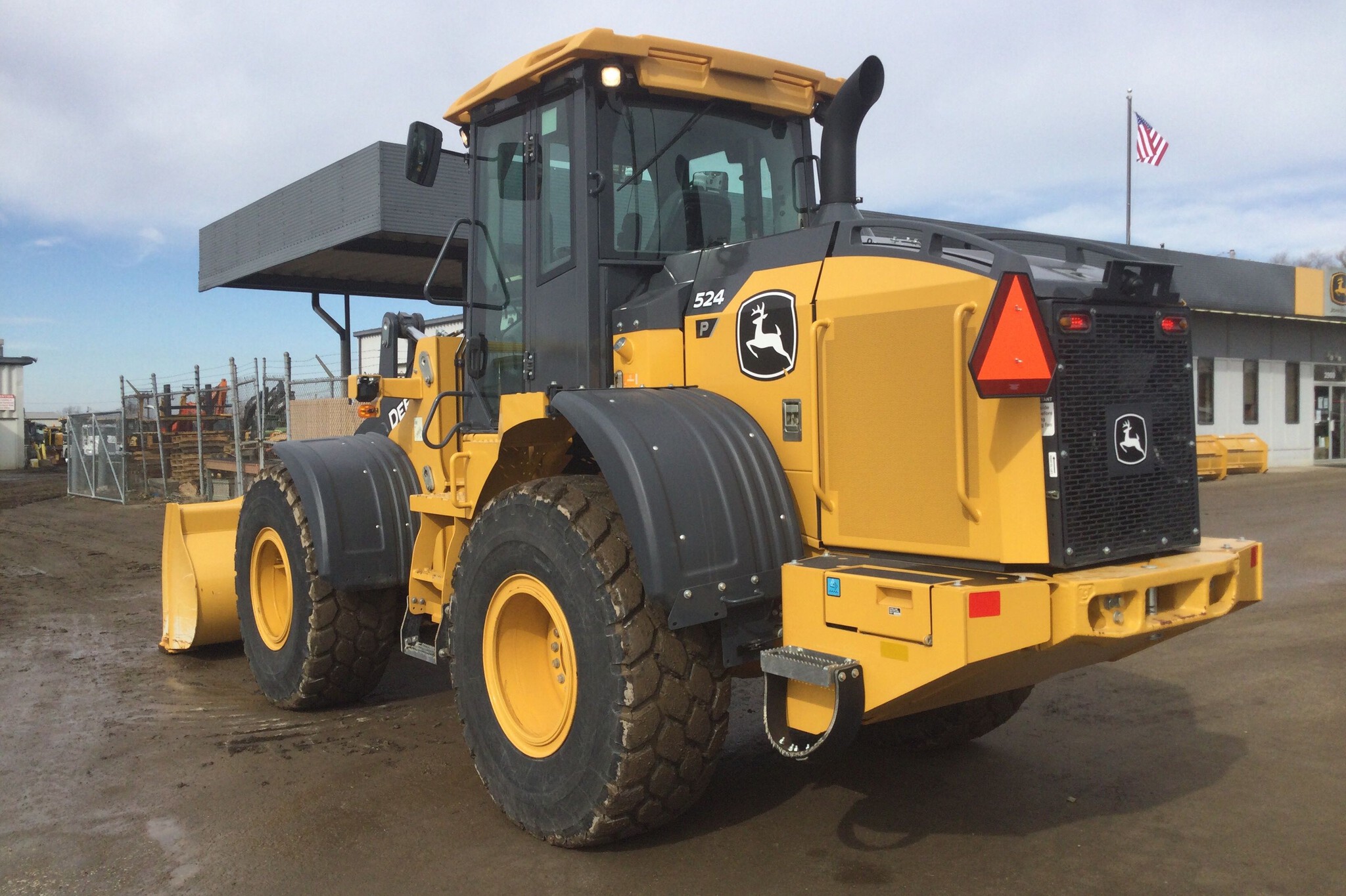 2022 John Deere 524 P Image 8