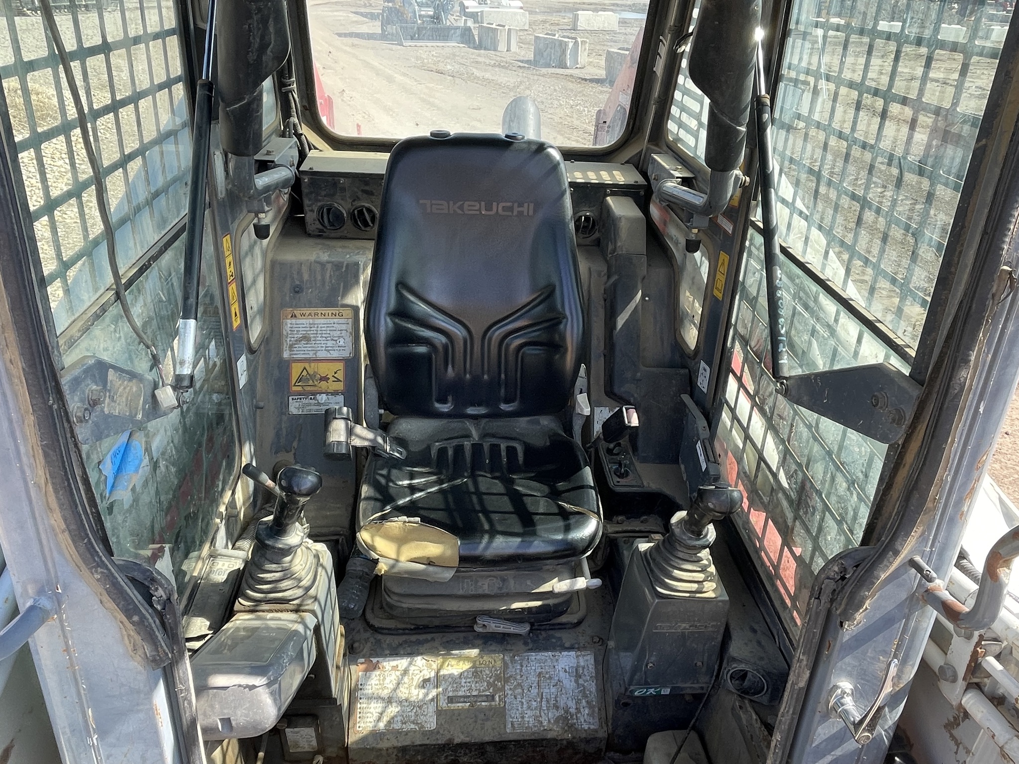 2012 Takeuchi TL250 Image 7