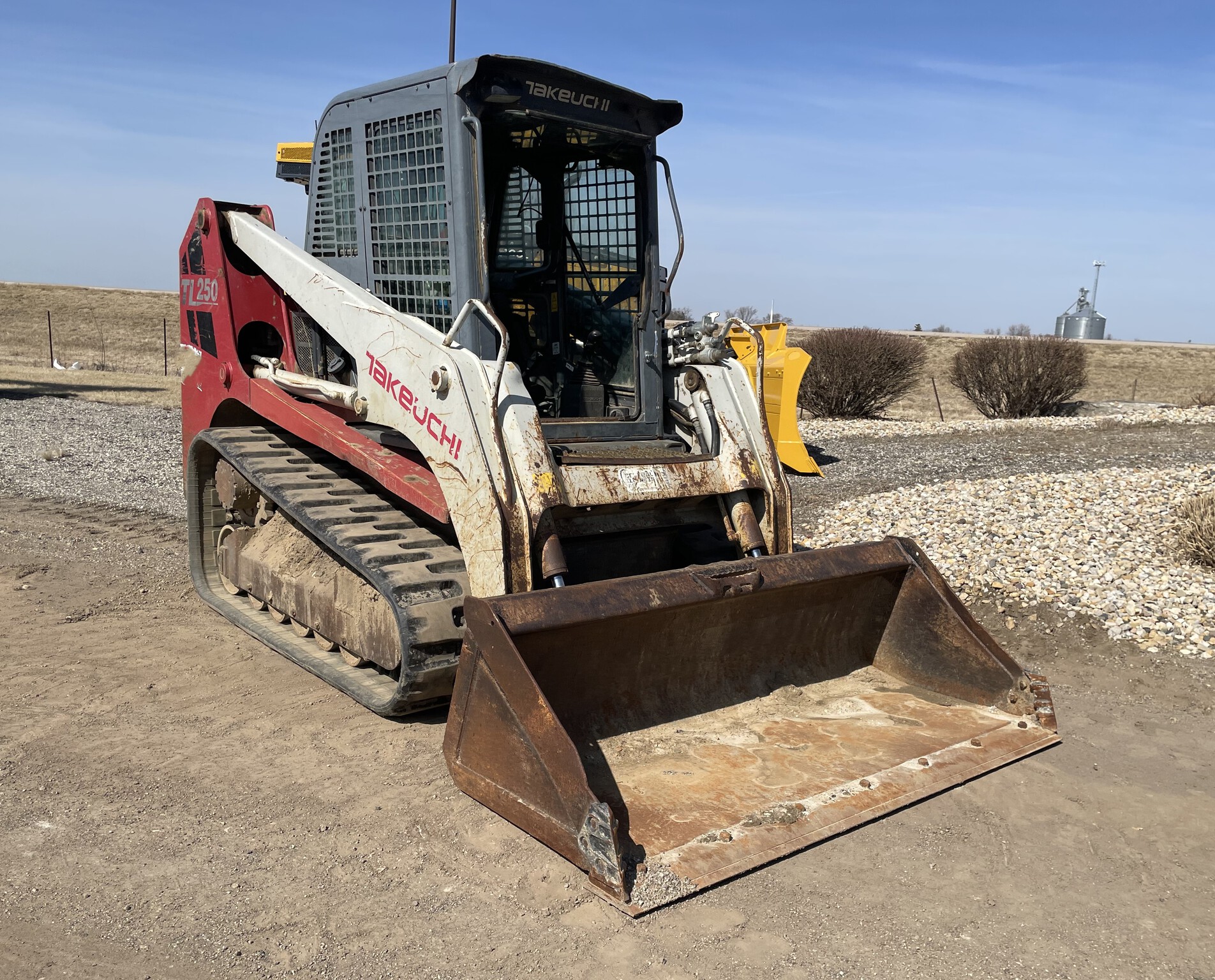 2012 Takeuchi TL250 Image 3