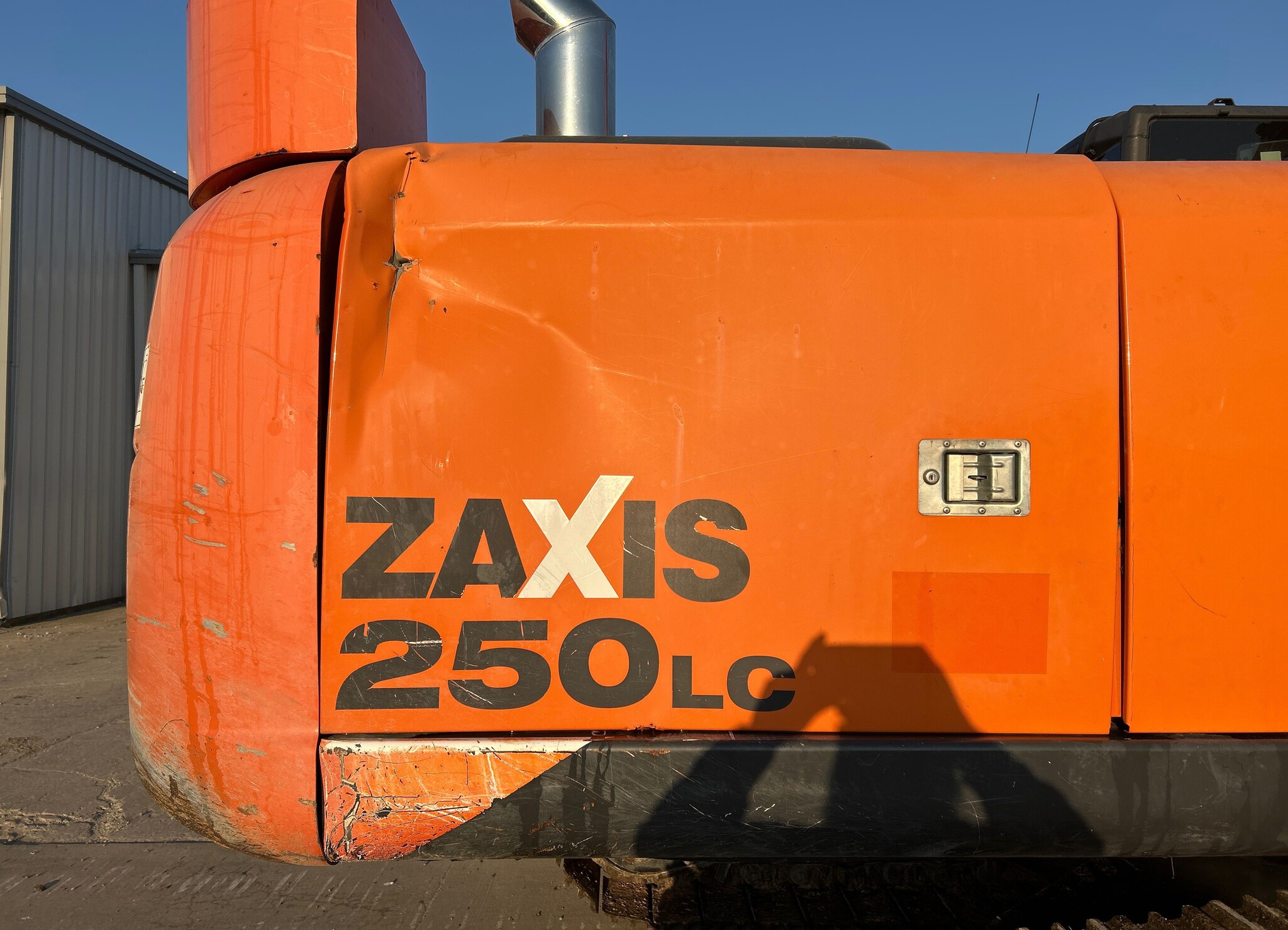 2012 Hitachi Z250 Image 9