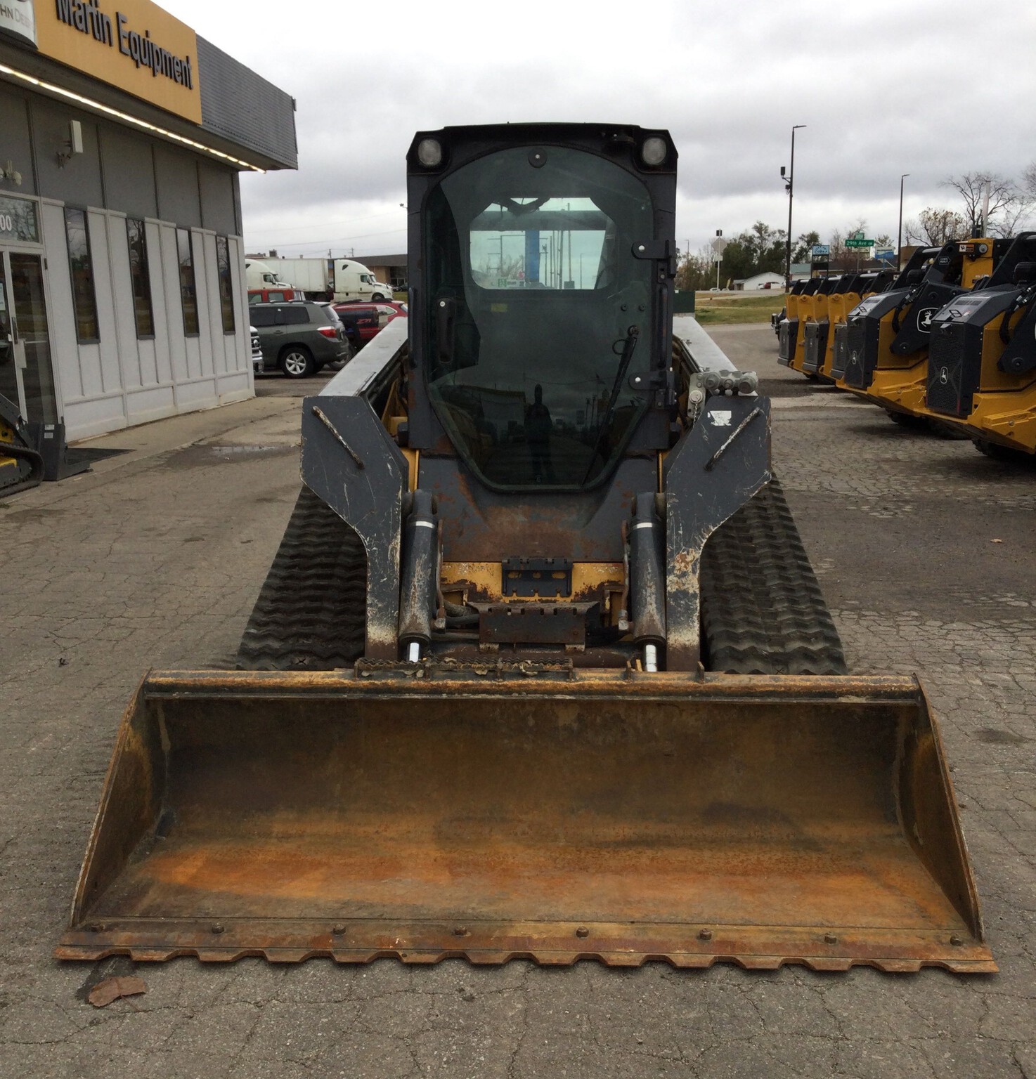 2015 John Deere 333E Image 8
