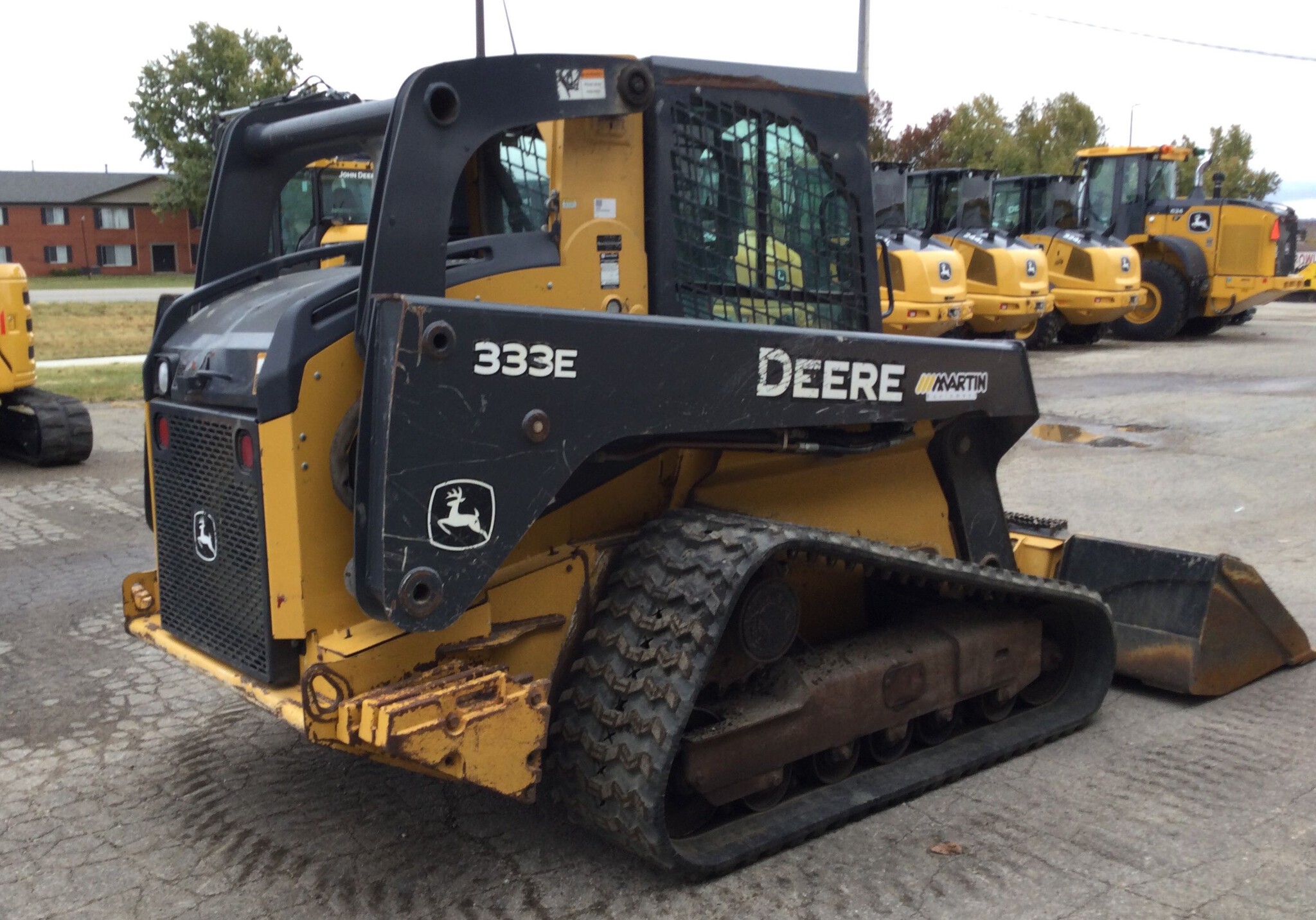 2015 John Deere 333E Image 5