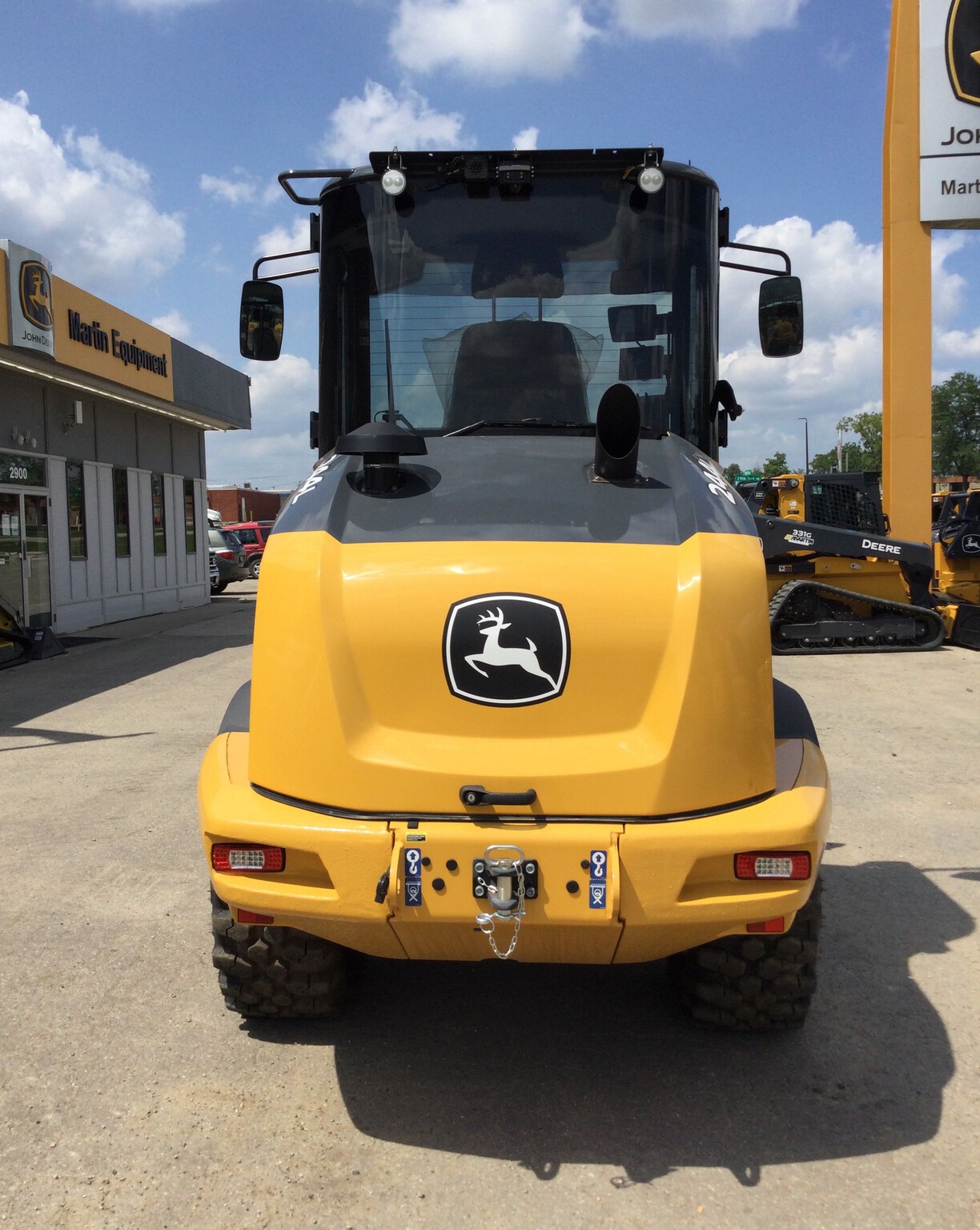 2023 John Deere 244L Image 7