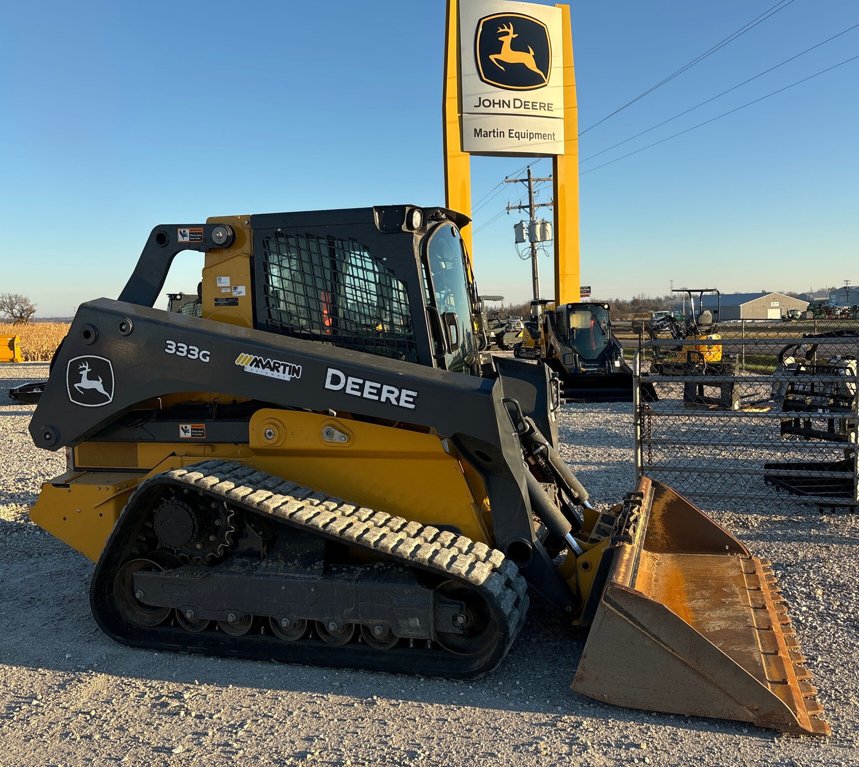 2024 John Deere 333G Image 5