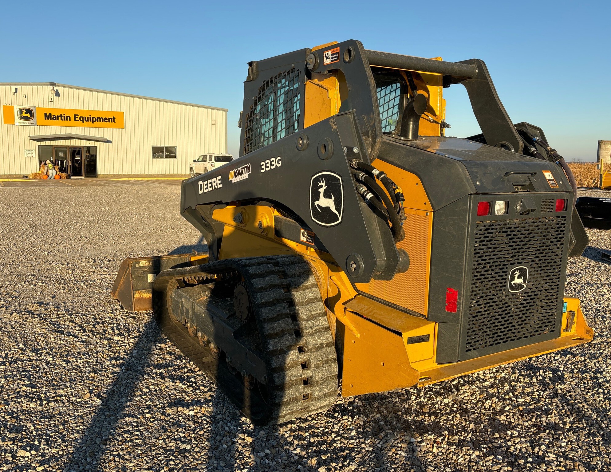 2024 John Deere 333G Image 3