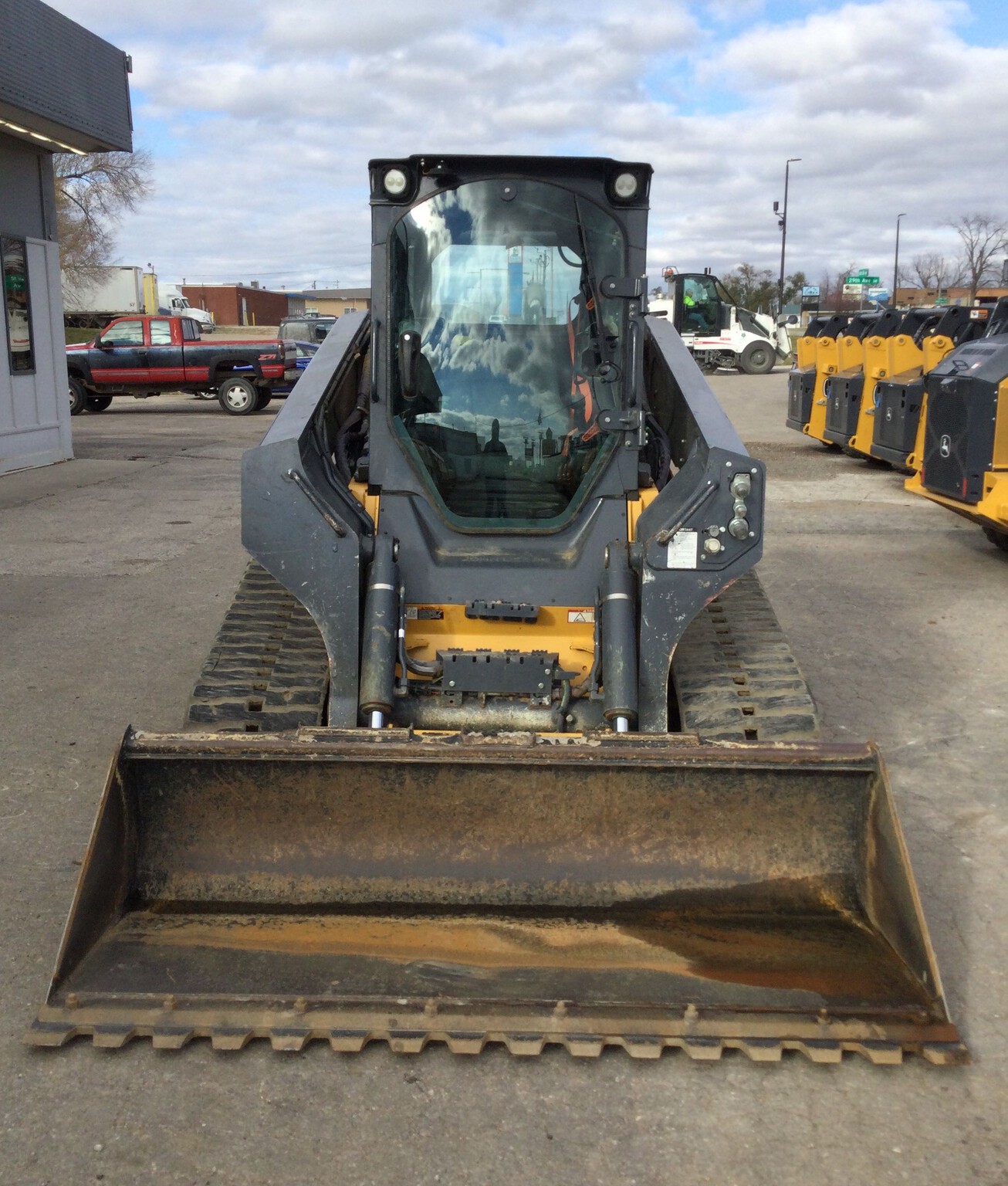 2022 John Deere 333G Image 8