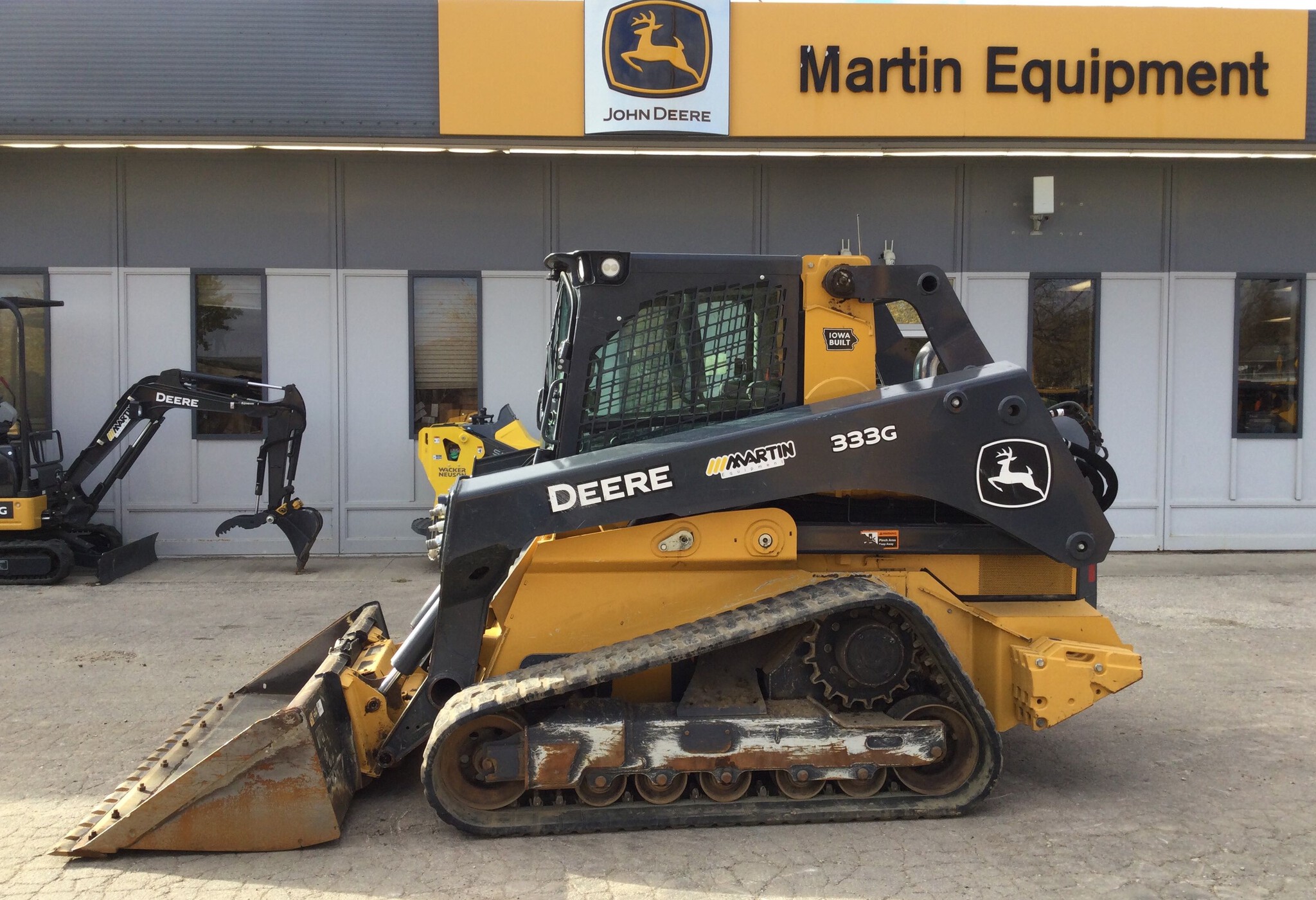 2022 John Deere 333G Image 1