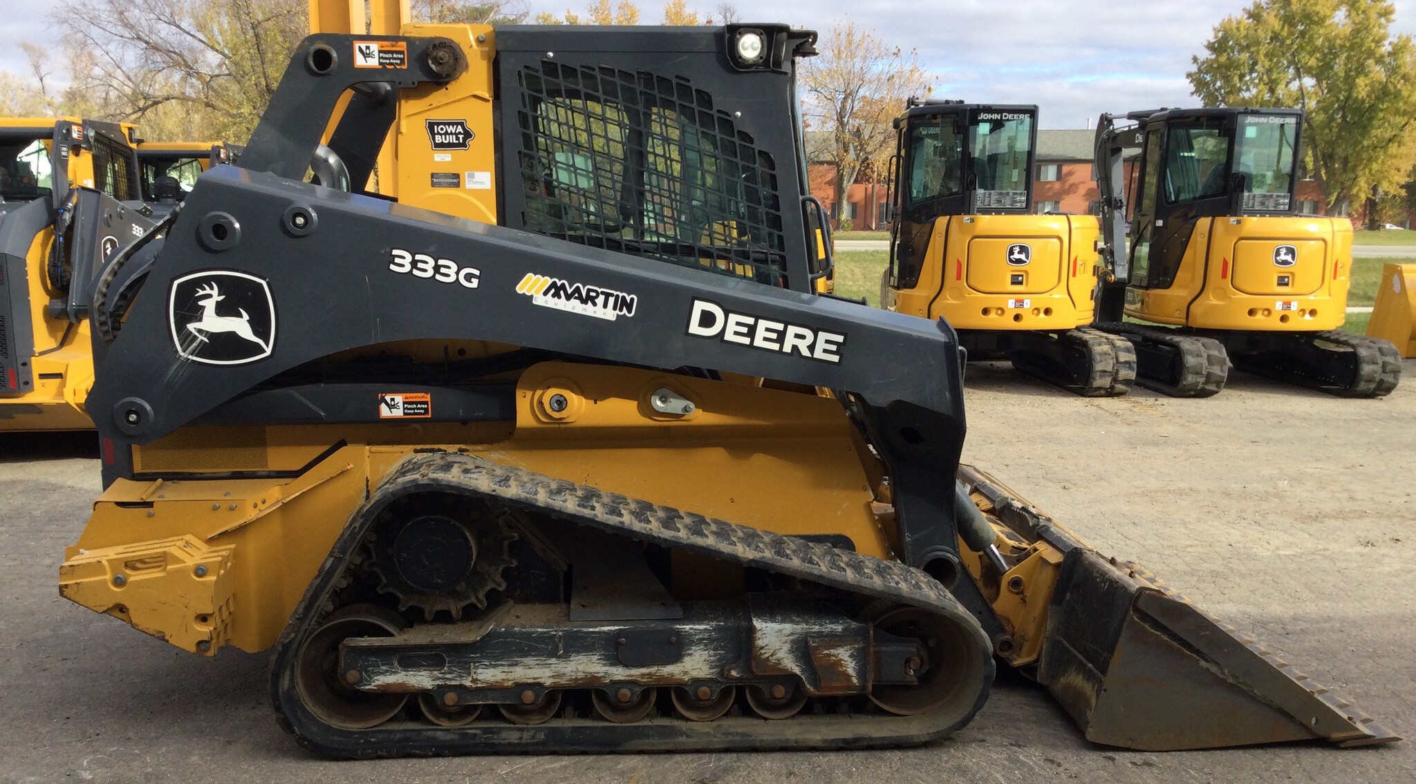 2022 John Deere 333G Image 6