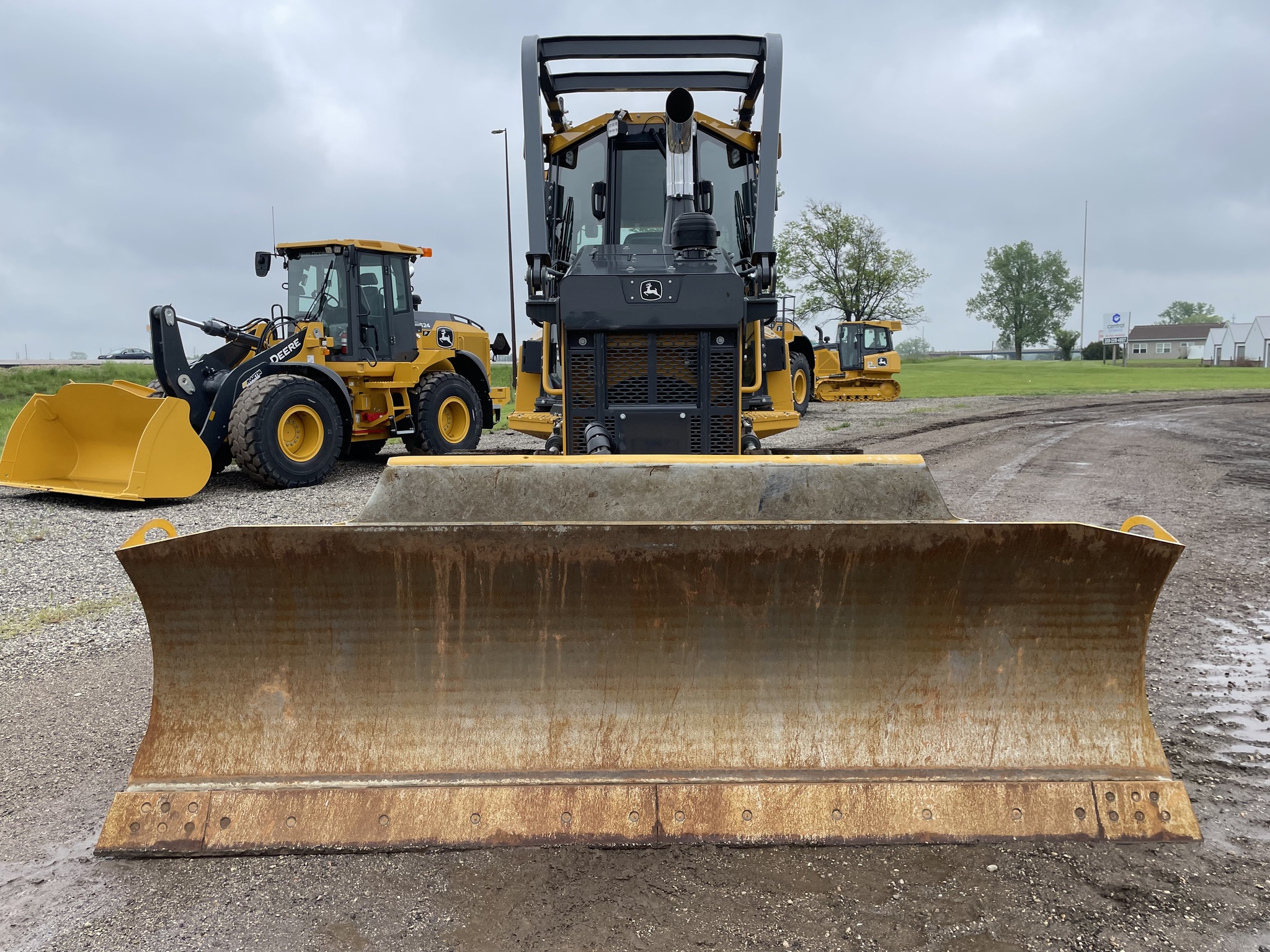 2022 John Deere 700L Image 7