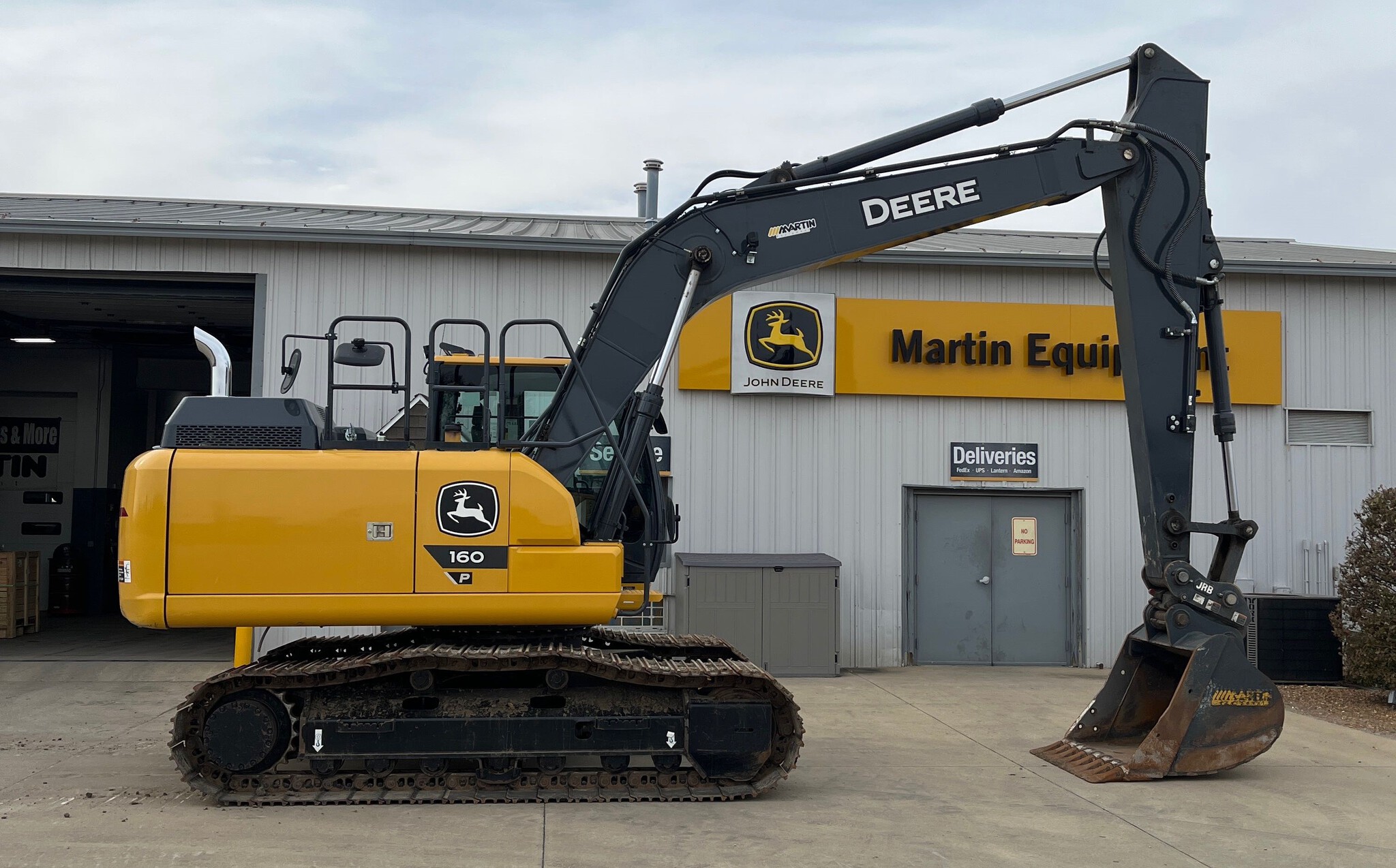 2023 John Deere 160 P Image 1