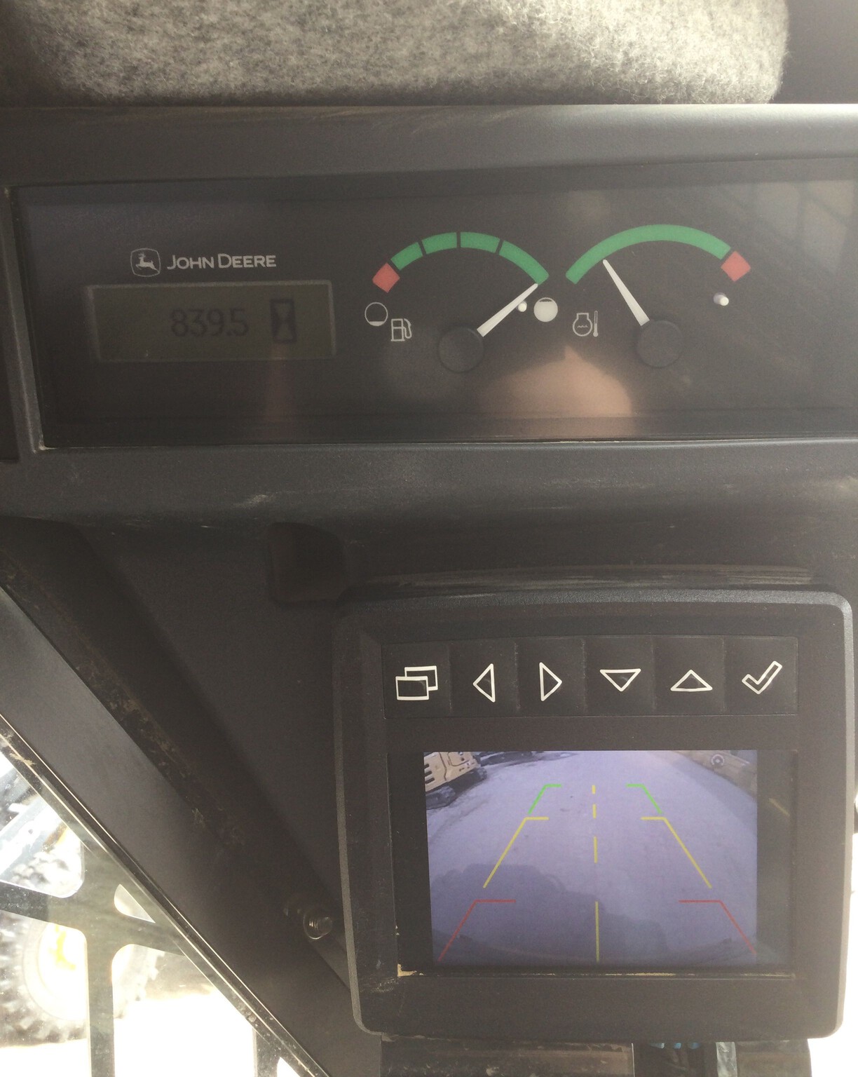 2022 John Deere 333G Image 11