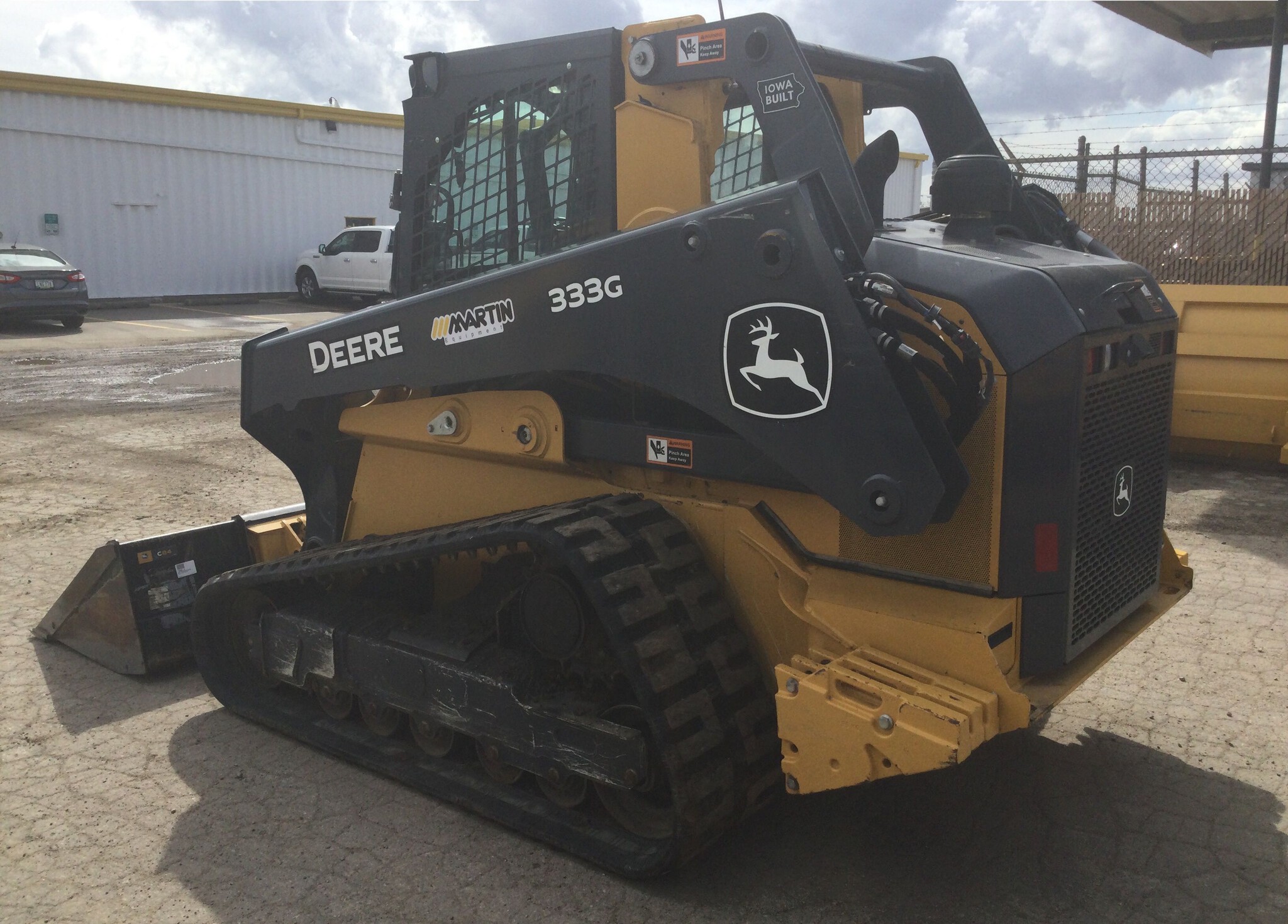 2022 John Deere 333G Image 5