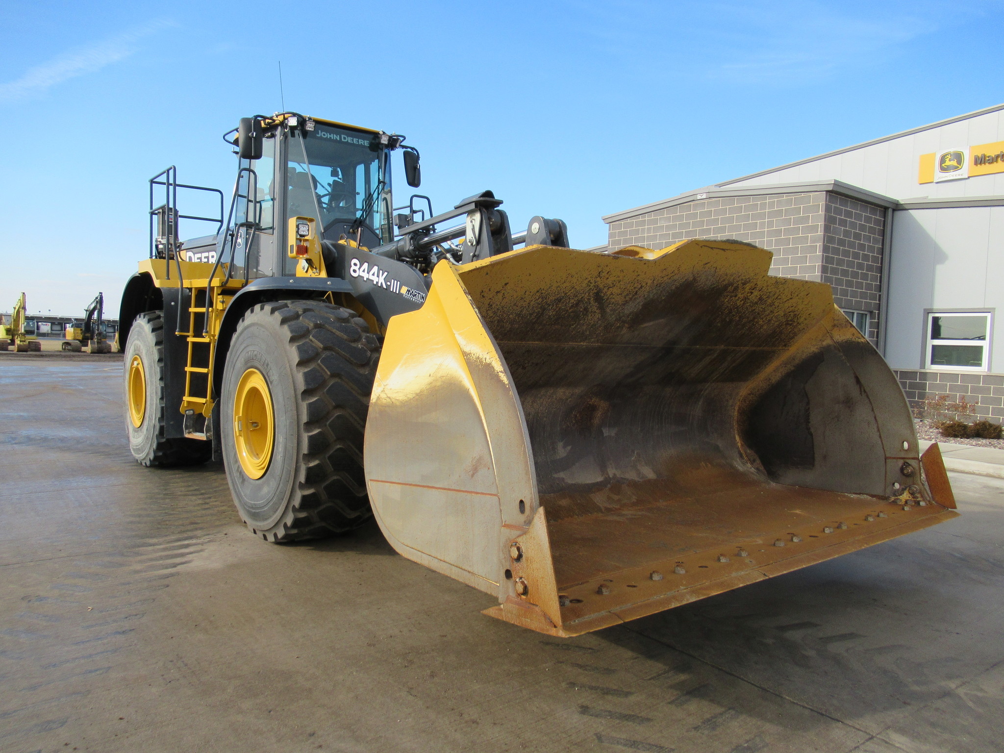2018 John Deere 844K Image 9