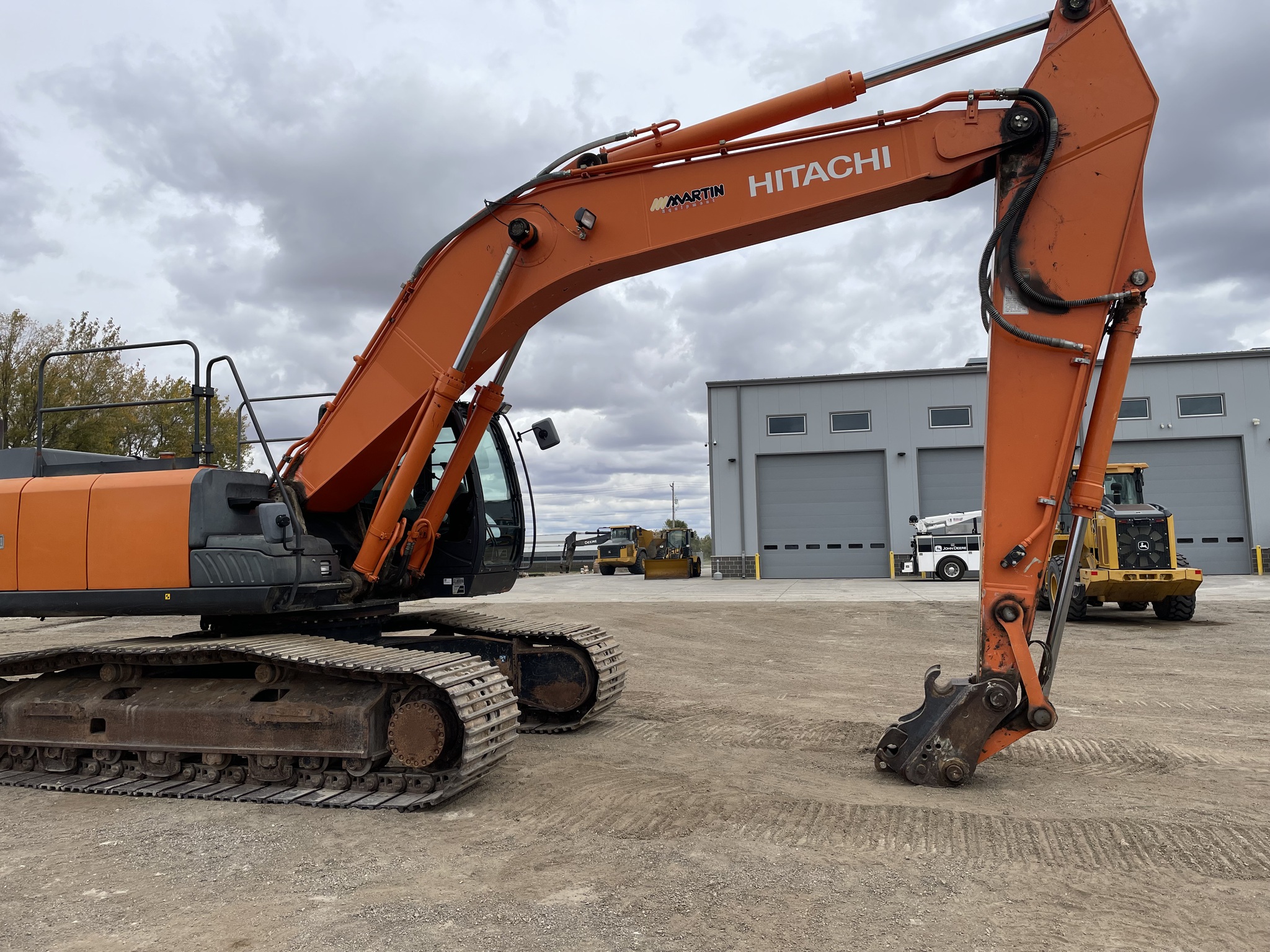 2013 Hitachi ZX350LC-6 Image 2