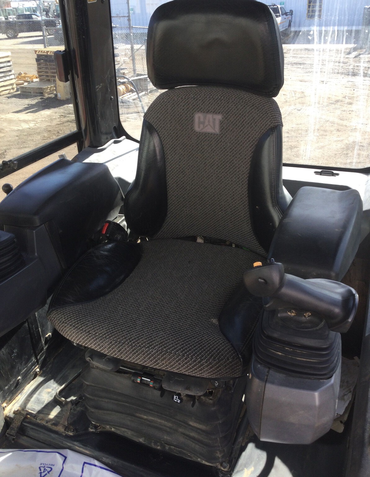 2013 Caterpillar D6K2LGP Image 9