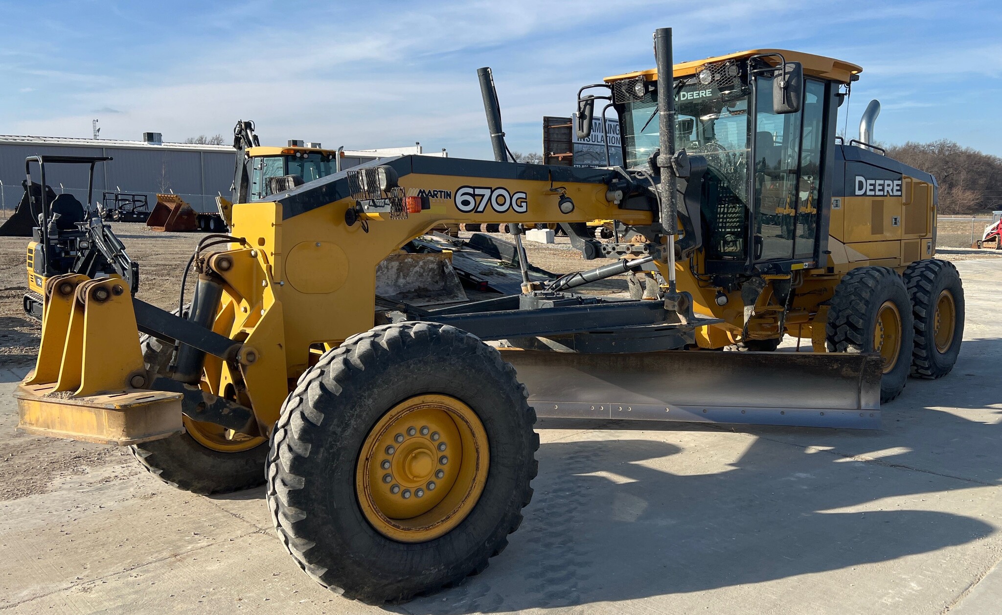 2017 John Deere 670G Image 4